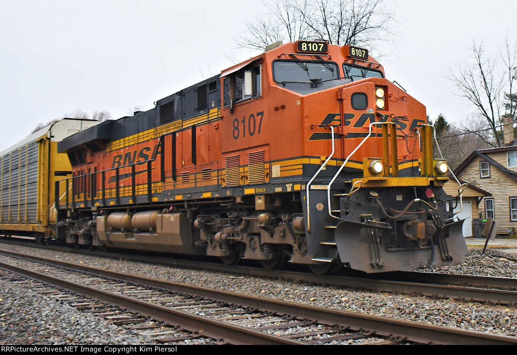 BNSF 8107